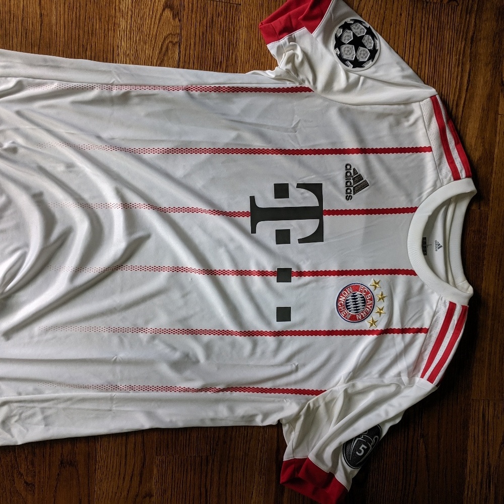 Adidas FC Bayern Munich UCL Jersey James Rodriguez
